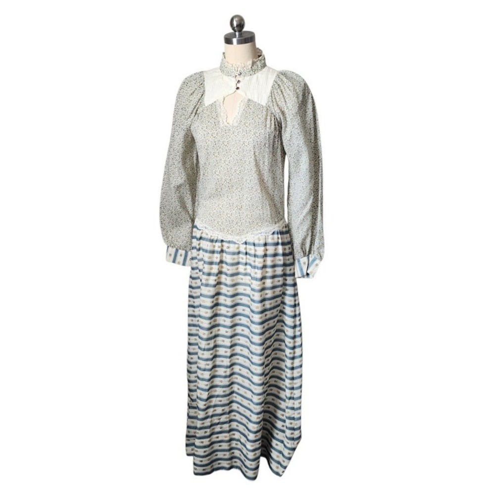 WENDY CALIFORNIA Prairie Dress Floral Lace Ruffle floral calico maxi Cottagecore